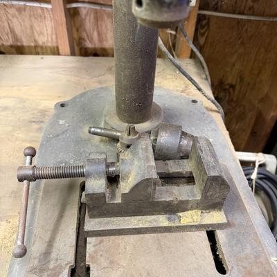 LOT 137 - Delta Milwaukee Drill Press w/ accessories - Heavy Duty