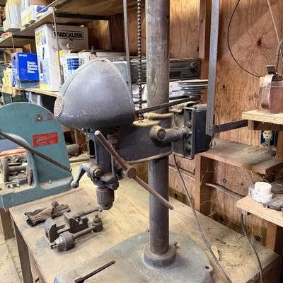 LOT 137 - Delta Milwaukee Drill Press w/ accessories - Heavy Duty
