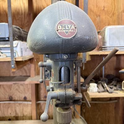 LOT 137 - Delta Milwaukee Drill Press w/ accessories - Heavy Duty