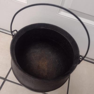 Vintage Cast Iron Tripod Cauldron