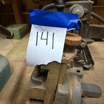 LOT 141 - Bench Vice Lot (4)