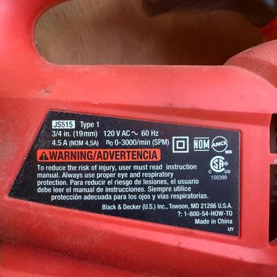 LOT:: 145 - Black & Decker Jigsaw, Floor Installation Laser, Cut Off Jig