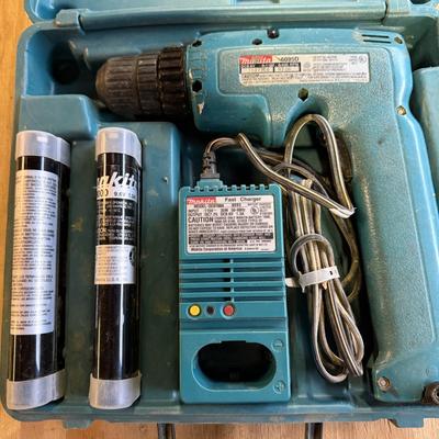 LOT 146 - Makita Cordless Drill, Dewalt Hammer Drill, & Auger Drill Bit Set