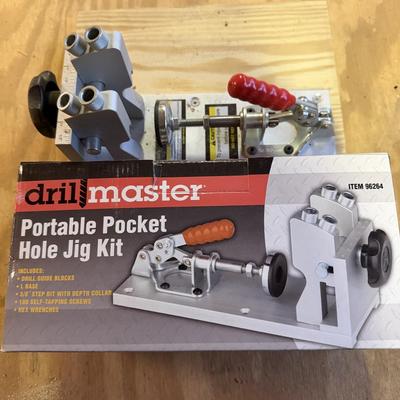 LOT:: 150 - Drill Master Portable Pocket Hole Jig Kit, Craftsman Angle Gringer, & Dovetail Templates