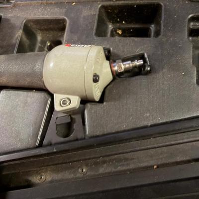 LOT 152 - Porter Cable Nail Gun - Round Head Framing Nailer