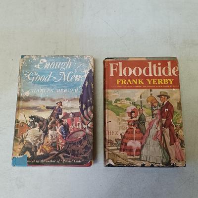 LOT 154: The Boys of '76 Illustrated 1876, Rabble in Arms 1947, Hail, Nathan Hale 1965 & More