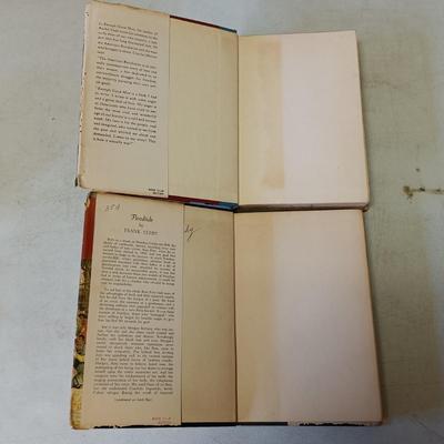 LOT 154: The Boys of '76 Illustrated 1876, Rabble in Arms 1947, Hail, Nathan Hale 1965 & More