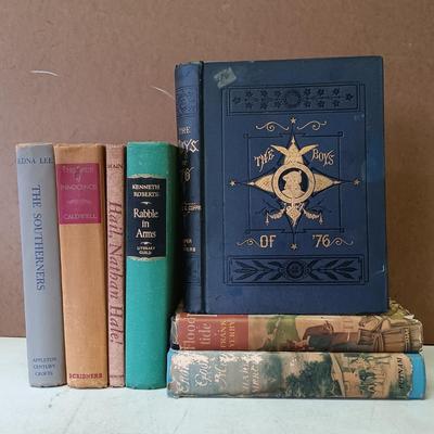 LOT 154: The Boys of '76 Illustrated 1876, Rabble in Arms 1947, Hail, Nathan Hale 1965 & More