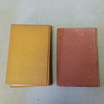 LOT 154: The Boys of '76 Illustrated 1876, Rabble in Arms 1947, Hail, Nathan Hale 1965 & More