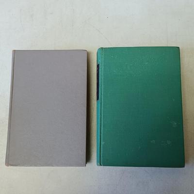 LOT 154: The Boys of '76 Illustrated 1876, Rabble in Arms 1947, Hail, Nathan Hale 1965 & More