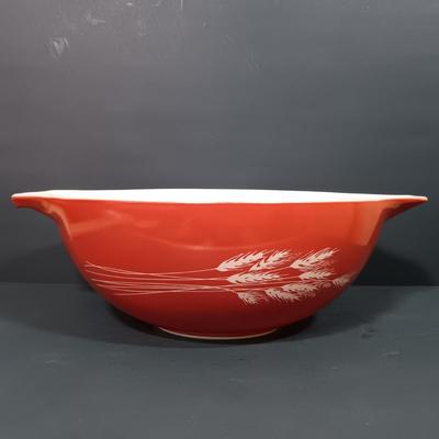 LOT 163: Vintage Pyrex Autumn Harvest Wheat Cinderella Bowl with (2) Mixing Bowls