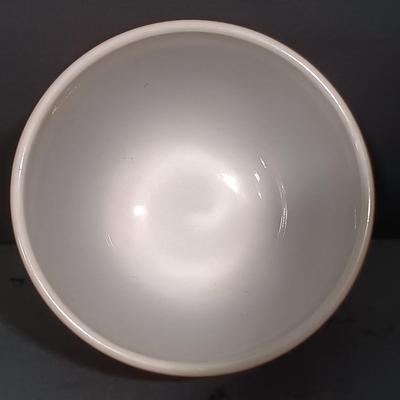 LOT 163: Vintage Pyrex Autumn Harvest Wheat Cinderella Bowl with (2) Mixing Bowls