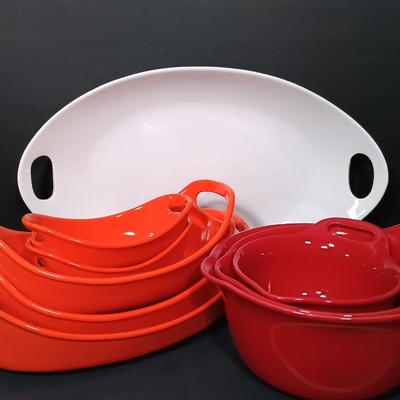 LOT 166: Rachel Ray Orange Casserole Dishes and Red Mixing Bowls with Cordon Bleu Platter