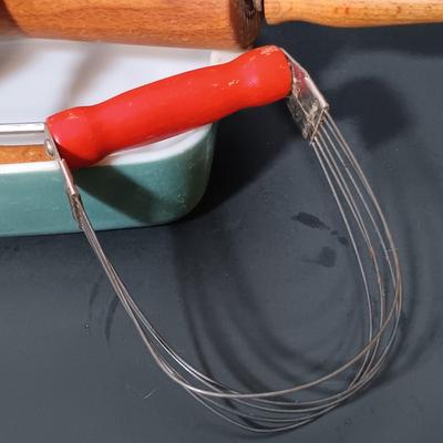 LOT 167: Vintage Kitchen Collection