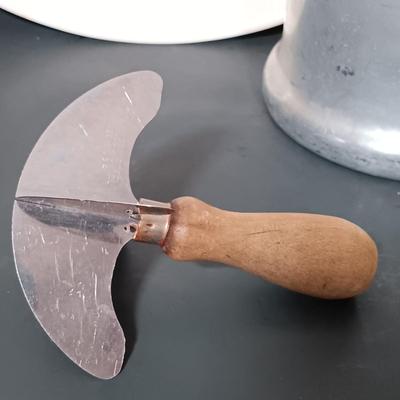 LOT 167: Vintage Kitchen Collection