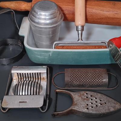 LOT 167: Vintage Kitchen Collection