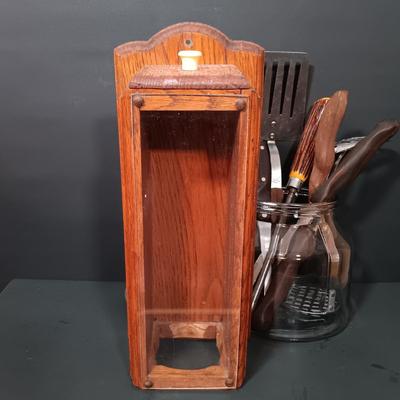 LOT 168: Vintage Veggie Nesting Bowls, Cutco Kitchen Utensils, Wooden Dixie Cup Dispenser & More