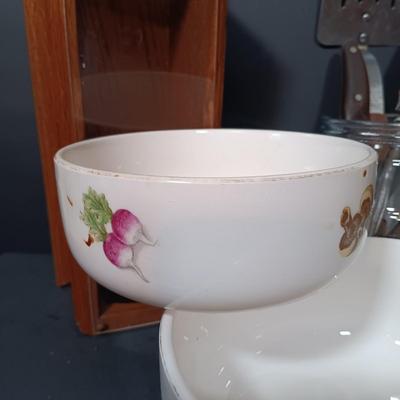 LOT 168: Vintage Veggie Nesting Bowls, Cutco Kitchen Utensils, Wooden Dixie Cup Dispenser & More