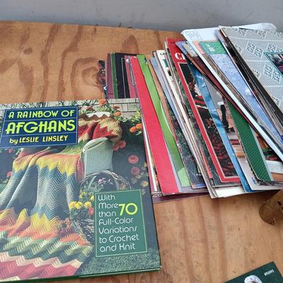 LOT 171: Vintage Spinning Wheel with Embroidery Hoops, Sewing Notions & More