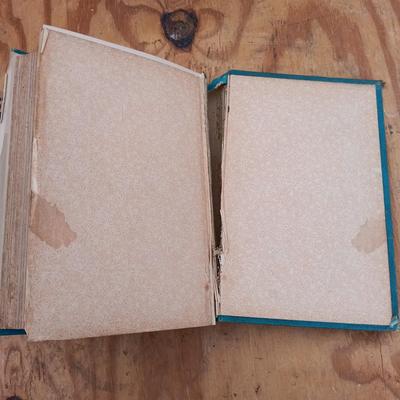 LOT 173: Charles Morris' Decisive Events in the Story of the Great Republic 1891, National Parks Portfolio 1931 & More