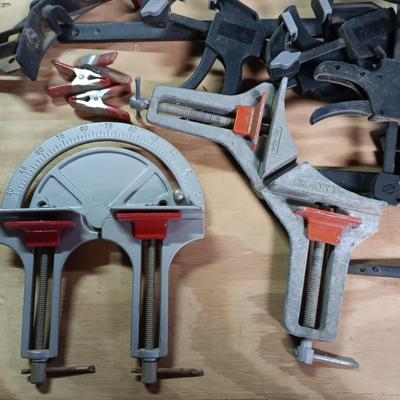 LOT 176: Bar Clamps, Corner Clamps & Spring Clamps
