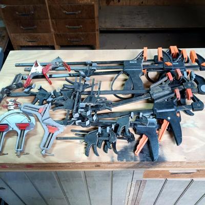LOT 176: Bar Clamps, Corner Clamps & Spring Clamps