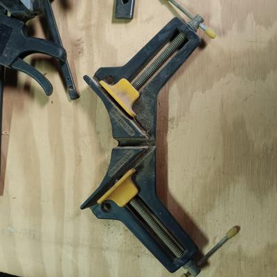 LOT 176: Bar Clamps, Corner Clamps & Spring Clamps