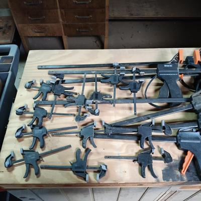 LOT 176: Bar Clamps, Corner Clamps & Spring Clamps