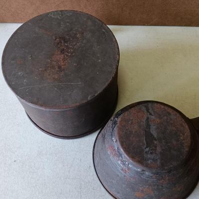 LOT 183: First Aid Book 1973, Vintage 4-H Pennant, The Red Badge of Courage 1962 & More