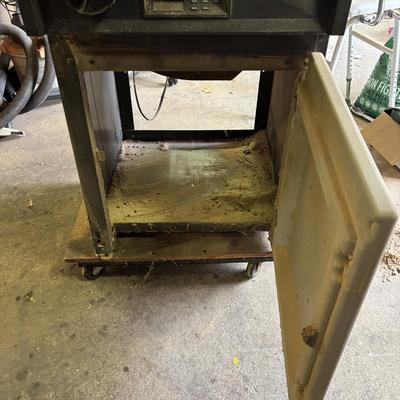 LOT 222: Craftsman 12" Band Saw & Variable Speed 16" Scroll Saw