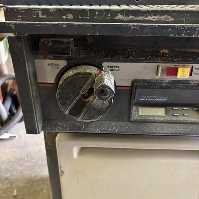 LOT 222: Craftsman 12" Band Saw & Variable Speed 16" Scroll Saw