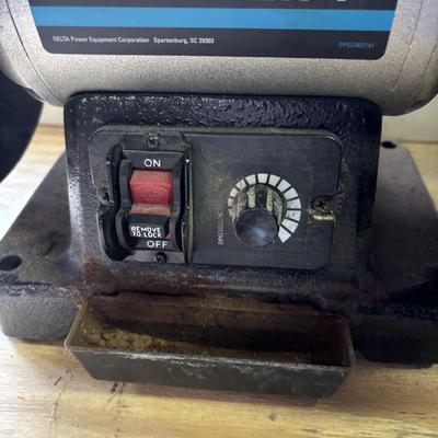 LOT 223: Delta Variable Speed Bench Grinder