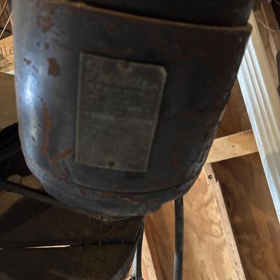 LOT 230: Wells Metal Band Saw