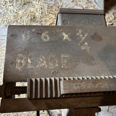 LOT 230: Wells Metal Band Saw