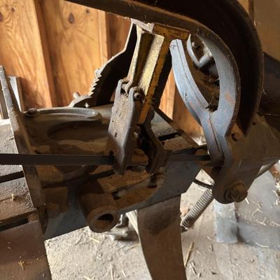 LOT 230: Wells Metal Band Saw