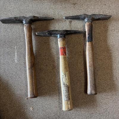 LOT 233: Welding & More Lot: Helmets, Cutting Torch Attachments, Cutting Tips