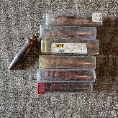 LOT 233: Welding & More Lot: Helmets, Cutting Torch Attachments, Cutting Tips