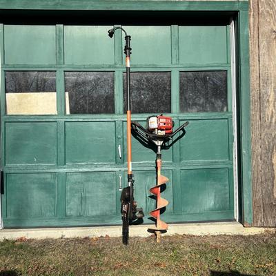 LOT 234: Remington Pole Saw & Thunder Bay Earth Auger