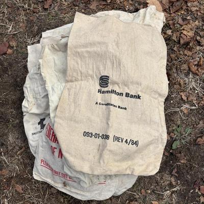 LOT 236: Vintage Canvas Bank Deposit/Coin Bags: US Mint, Federal Reserve Bank, first Fidelity Bank, Hamilton Bank