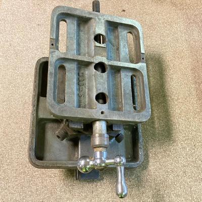 LOT 255: Ridgid 1500 15" Inch Drill Press