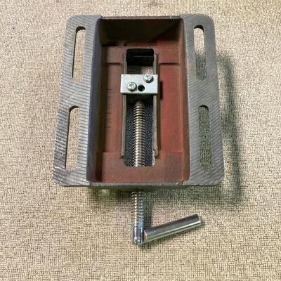 LOT 255: Ridgid 1500 15" Inch Drill Press