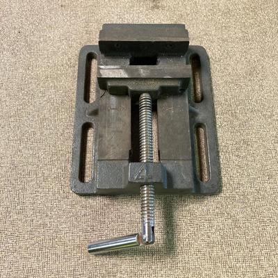 LOT 255: Ridgid 1500 15" Inch Drill Press