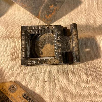 LOT 259: Vintage Official Catalogue of Swiss Watch Repair Parts Book, How to Replace Watch Batteries Book, Bulova Hands Catalog and...