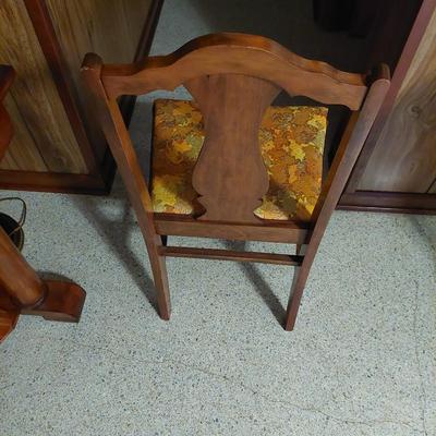 Sale Photo Thumbnail #61: A unique chair that would stand out in any room. Dimensions are 35" tall 18" wide &15" deep