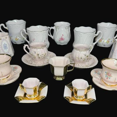 Sale Photo Thumbnail #221: Includes H&C, Karlovy Vary Alager pink with gold accents, and more. Total of 14 pieces. Age related wear. [RE]