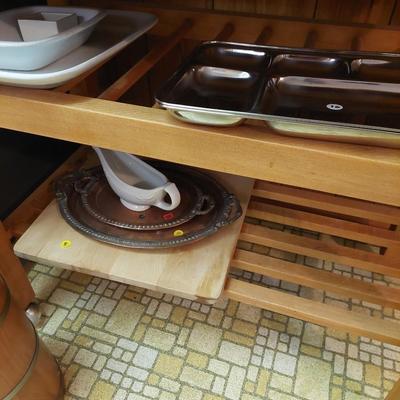 Sale Photo Thumbnail #91: You get everything in the pictures.  A great selection of all different kitchen items. Perfect for someone just starting out on their own.