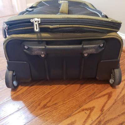 Travel Pro Bold Rolling Suitcase, Luggage Racks & Organizers (HB-KD)