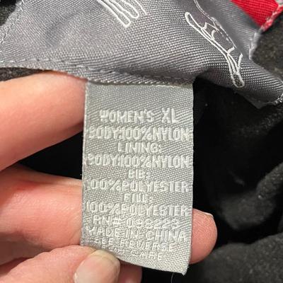 Women’s Ski Clothes and Boots (HC-BC)