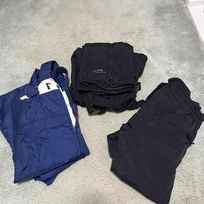 Women’s Ski Clothes and Boots (HC-BC)