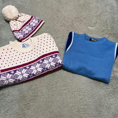 Women’s Ski Clothes and Boots (HC-BC)